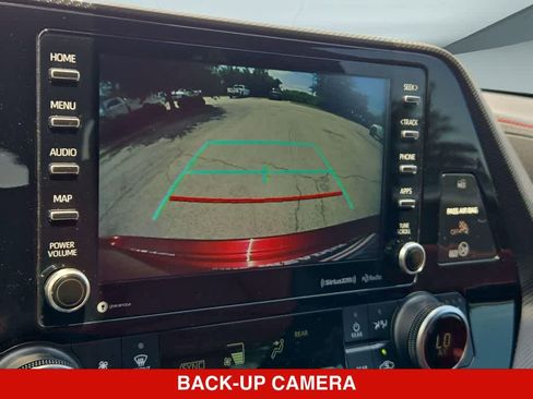 Used 2021 Toyota Highlander XSE FWD image 28