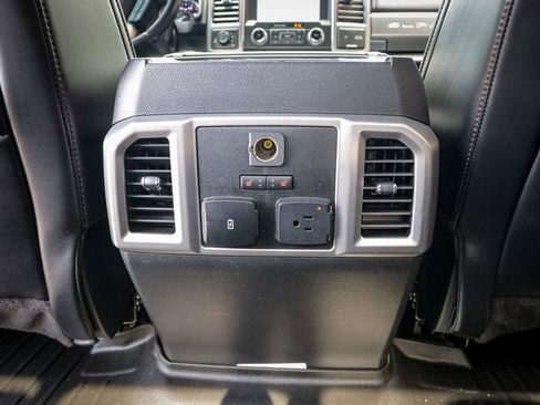 Used 2021 Ford F250 Platinum w/ FX4 Off-Road Package AWD/4WD image 31