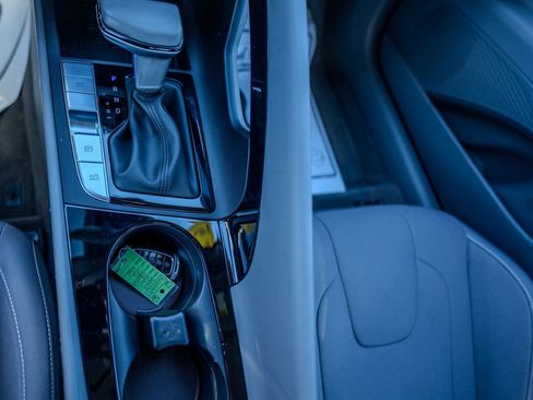 Certified 2023 Hyundai Elantra SEL w/ Convenience Package image 16