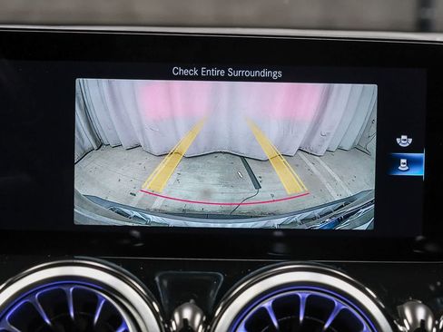 Certified 2023 Mercedes-Benz GLB 250 4MATIC image 29