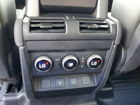 Used 2023 Land Rover Defender 110 S AWD/4WD image 17
