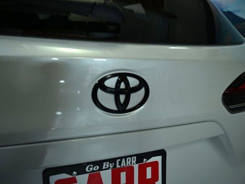 Used 2023 Toyota Corolla Cross XLE w/ Convenience Package image 14