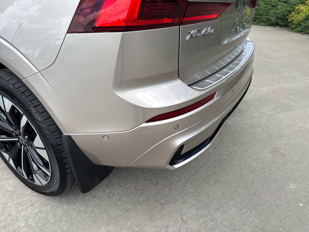 Certified 2026 Volvo XC60 T8 Plus w/ Protection Package Premier AWD/4WD image 18