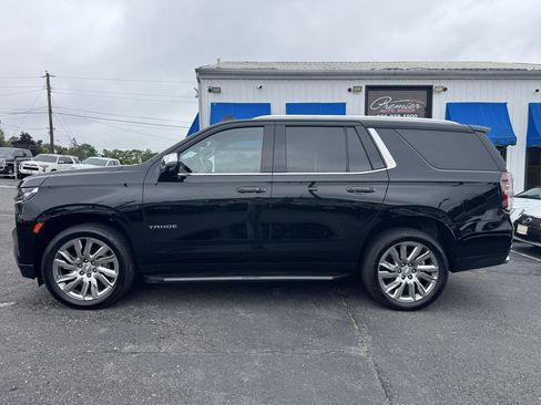 Used 2021 Chevrolet Tahoe Premier w/ Premium Package AWD/4WD image 8