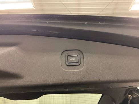 Used 2012 GMC Terrain SLT image 23