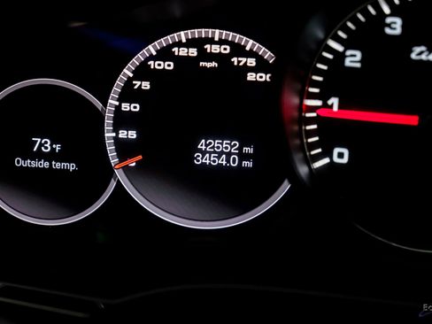 Used 2022 Porsche Cayenne Turbo image 82