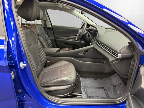 Certified 2023 Hyundai Elantra Limited FWD image 15