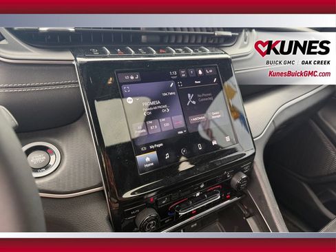 Used 2023 Jeep Grand Cherokee Altitude AWD/4WD image 26