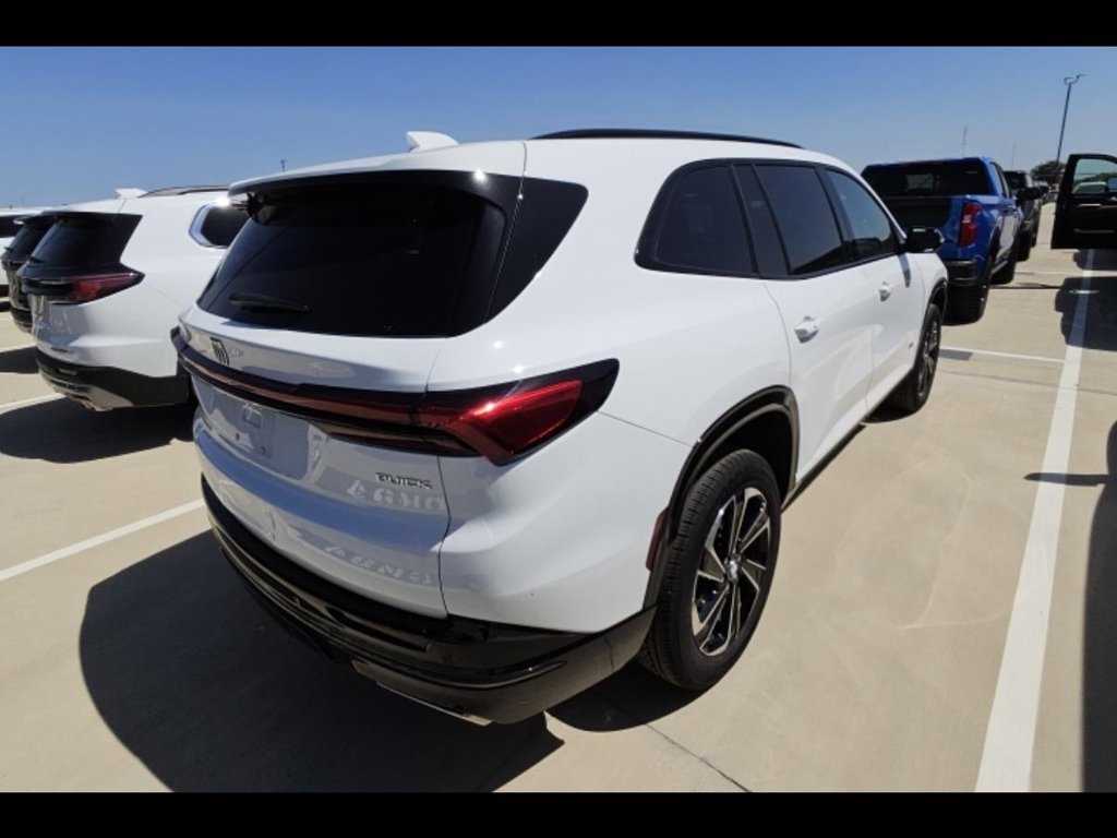 Used 2026 Buick Enclave Sport Touring FWD image 11