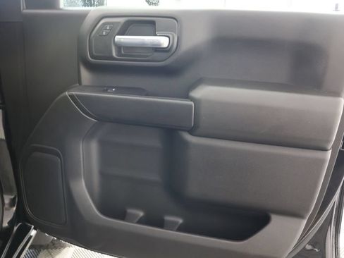 Used 2024 Chevrolet Silverado 2500 Custom AWD/4WD image 25