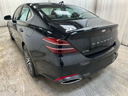 New 2025 Genesis G70 2.5T image 4