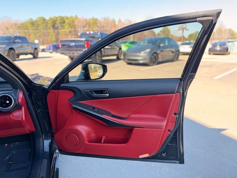 Used 2022 Lexus IS 350 F Sport image 18