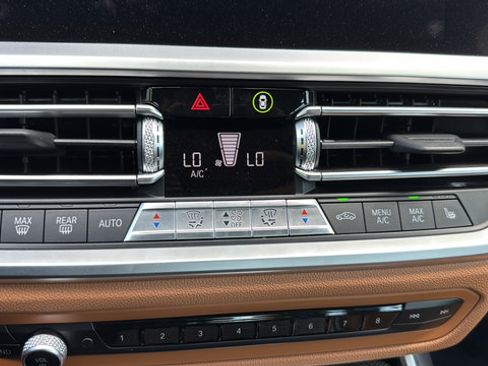 Used 2021 BMW M340i RWD image 19