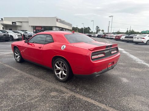 Used 2015 Dodge Challenger SXT Plus w/ Driver Convenience Group RWD image 5