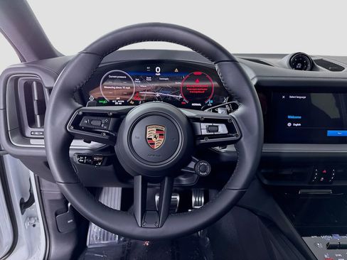 New 2025 Porsche Cayenne S image 12