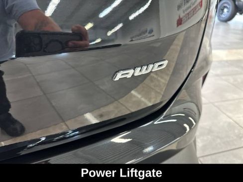 Used 2024 Ford Edge SEL w/ Convenience Package AWD/4WD image 9