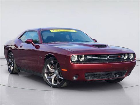 Certified 2019 Dodge Challenger R/T RWD image 1