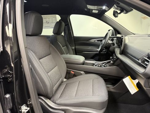 New 2026 Chevrolet Traverse LT w/ Driver Confidence Package image 11