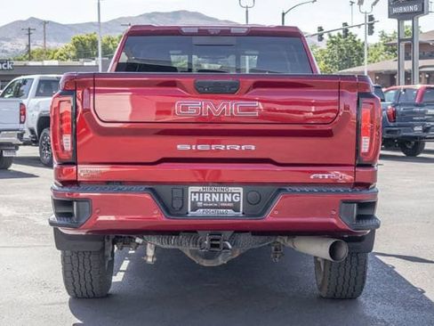 Used 2021 GMC Sierra 2500 AT4 w/ AT4 Preferred Package AWD/4WD image 4