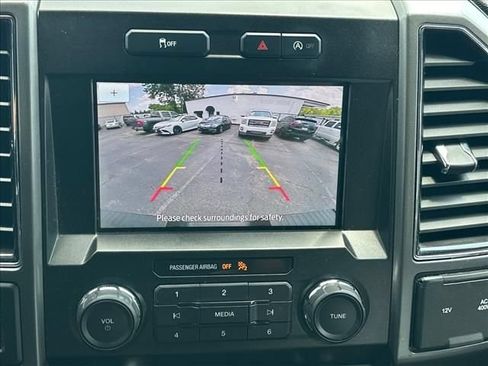 Used 2019 Ford F150 XLT w/ Equipment Group 302A Luxury AWD/4WD image 26