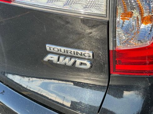 Certified 2022 Honda Pilot Touring image 6