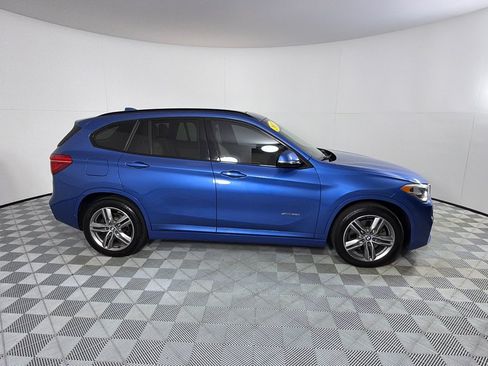 Used 2017 BMW X1 xDrive28i AWD/4WD image 4