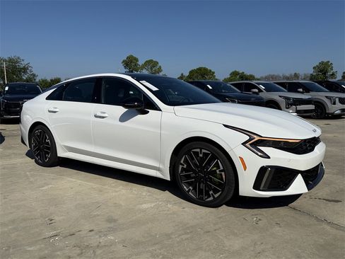 New 2026 Kia K5 EX image 2