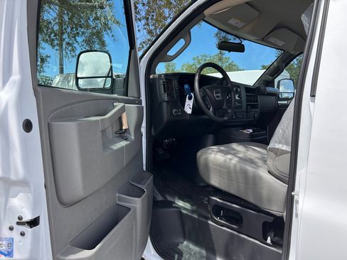 New 2025 GMC Savana 2500 Work Van w/ Driver Convenience Package image 24