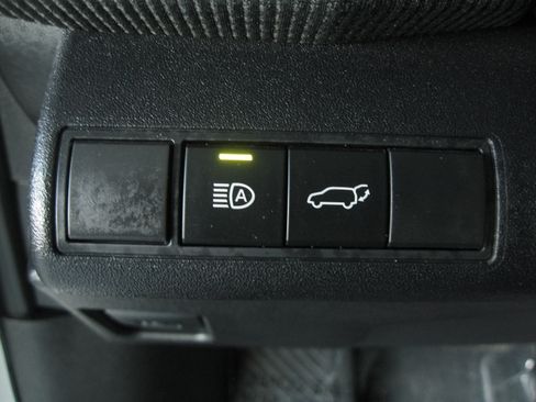 Used 2024 Toyota bZ4X AWD image 19