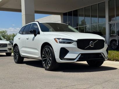 New 2026 Volvo XC60 B5 Ultra w/ Climate Package