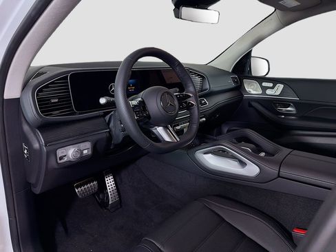 New 2026 Mercedes-Benz GLS 450 4MATIC image 10