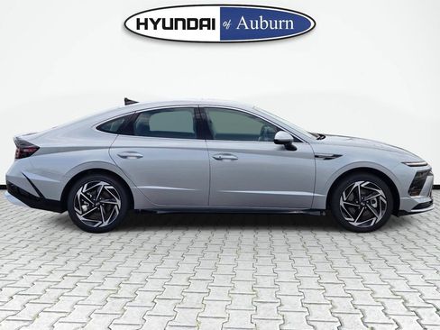New 2026 Hyundai Sonata SEL FWD image 4