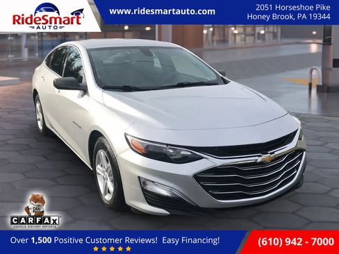 Used 2022 Chevrolet Malibu LS image 1