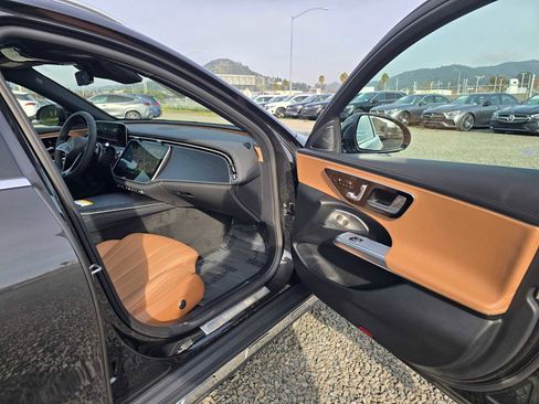 New 2026 Mercedes-Benz E 450 4MATIC All-Terrain Wagon image 12