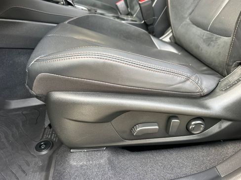 Used 2025 Subaru Forester Touring image 13