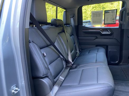 Used 2024 GMC Sierra 1500 Elevation w/ Preferred Package AWD/4WD image 38