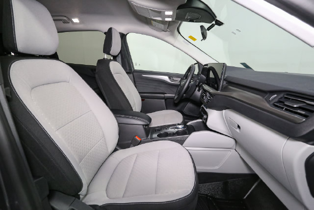 Used 2024 Ford Escape Active w/ Tech Pack #1 AWD/4WD image 17