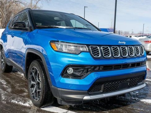 Used 2025 Jeep Compass Limited image 4