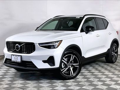 New 2026 Volvo XC40 B5 Core