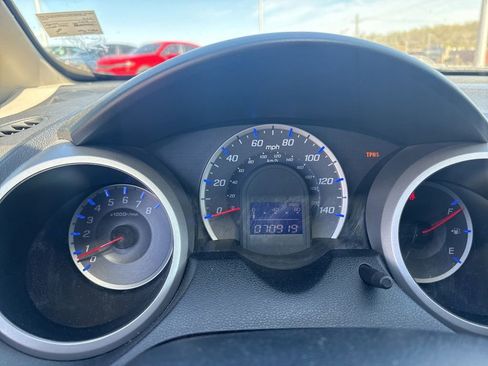 Used 2013 Honda Fit image 17