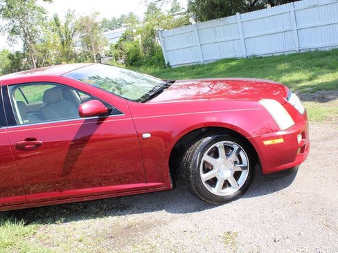 Used 2005 Cadillac STS w/ Preferred Equipment Group RWD image 4