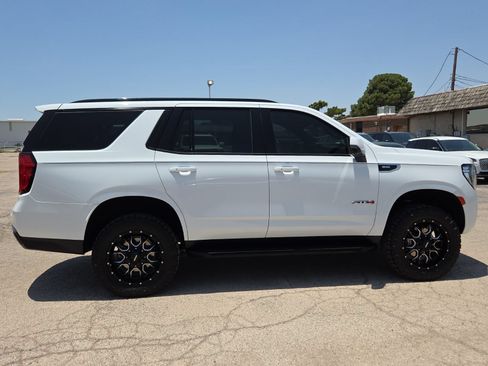 Used 2024 GMC Yukon AT4 w/ Technology Package AWD/4WD image 5