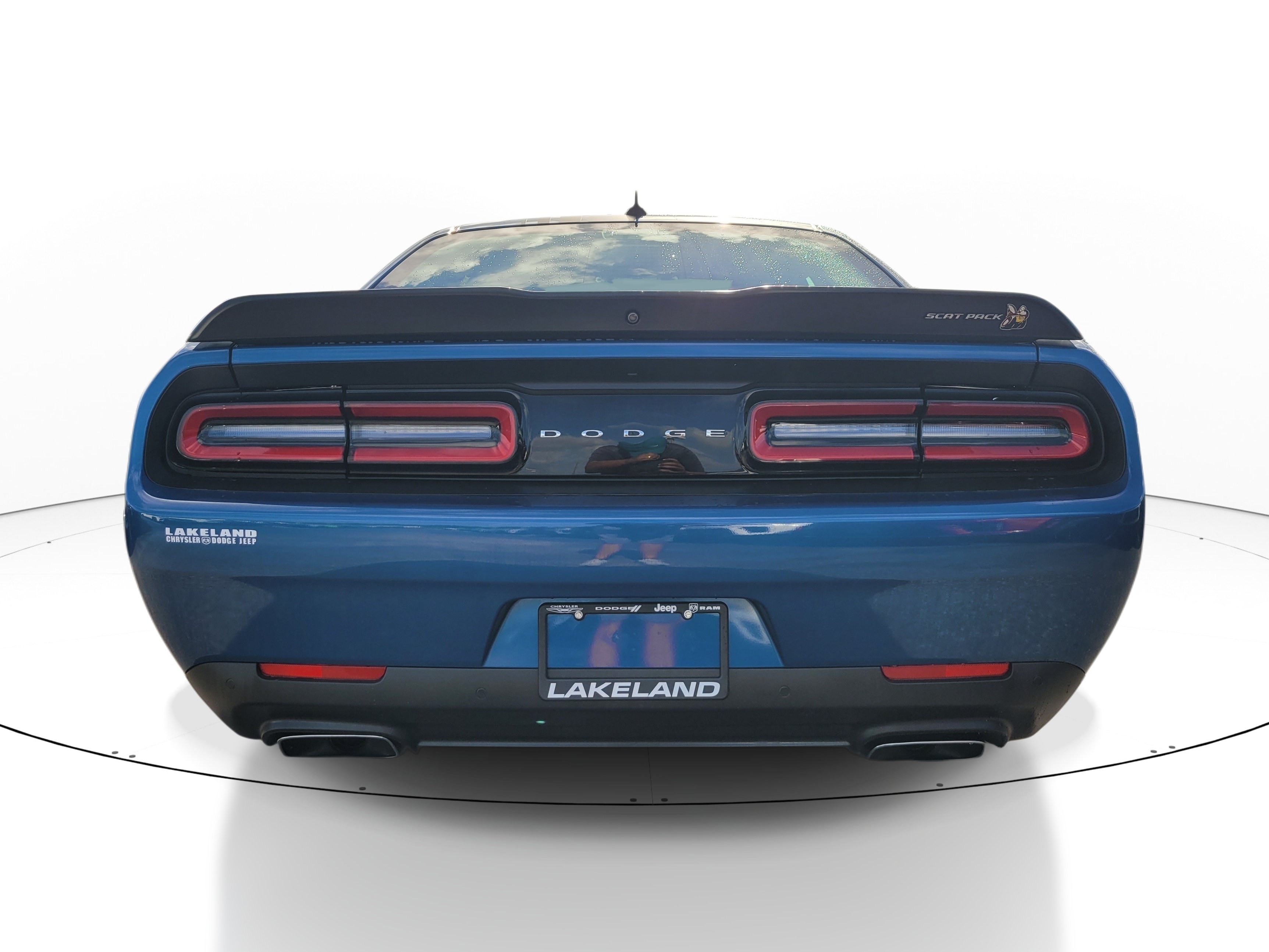 Used 2022 Dodge Challenger R/T Scat Pack w/ Shaker Package RWD image 5