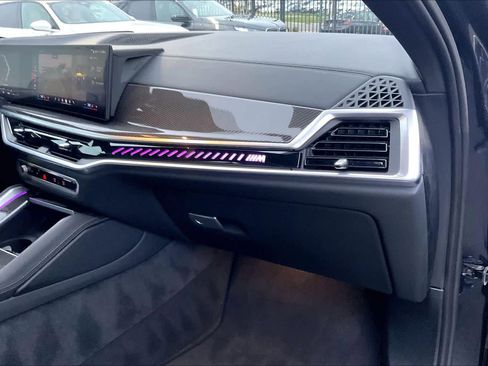 Used 2024 BMW X6 M60i image 19