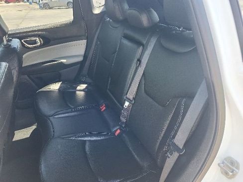 Used 2025 Jeep Compass Limited AWD/4WD image 23