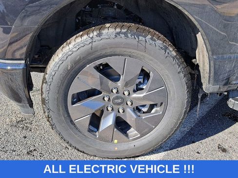 New 2025 Ford F150 Lightning Flash AWD/4WD image 16