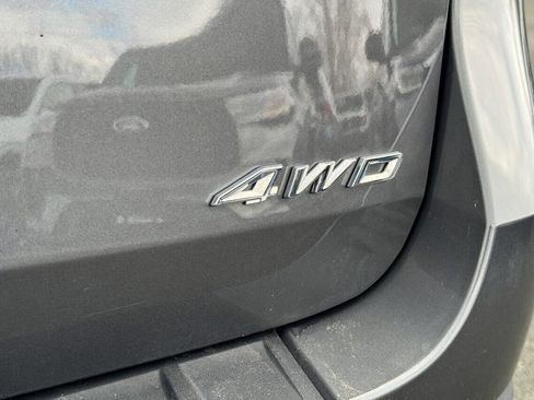 Used 2023 Ford Explorer XLT w/ Equipment Group 202A image 16