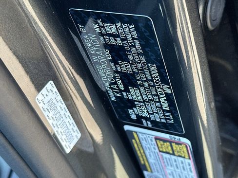 Certified 2025 Kia Sportage LX AWD/4WD image 35