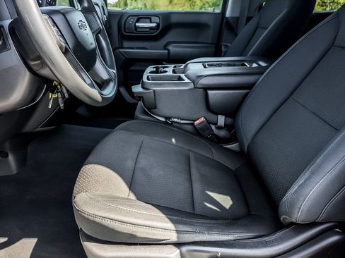 Used 2019 Chevrolet Silverado 1500 Custom Trail Boss w/ Custom Convenience Package image 17