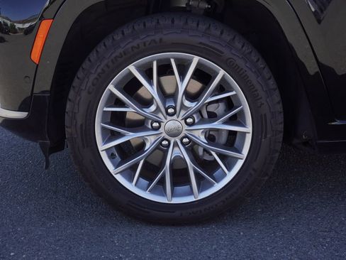 Used 2022 Jeep Grand Cherokee L Summit AWD/4WD image 4